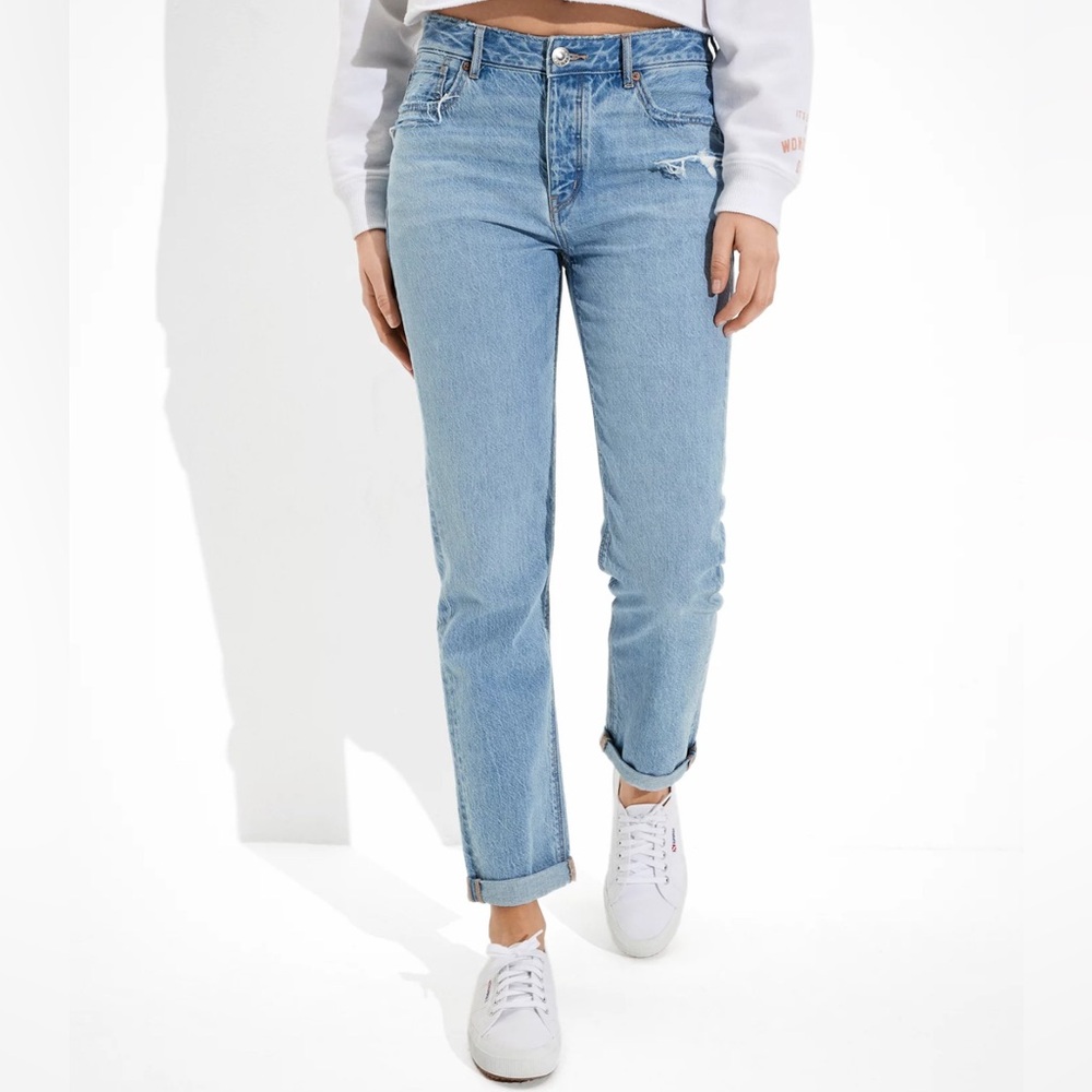 NEW American Eagle Outfitters Light Blue Straight Leg Jeans